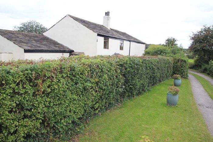 3 Bedroom Detached House To Rent In Lane End, Hopwood, Heywood, OL10