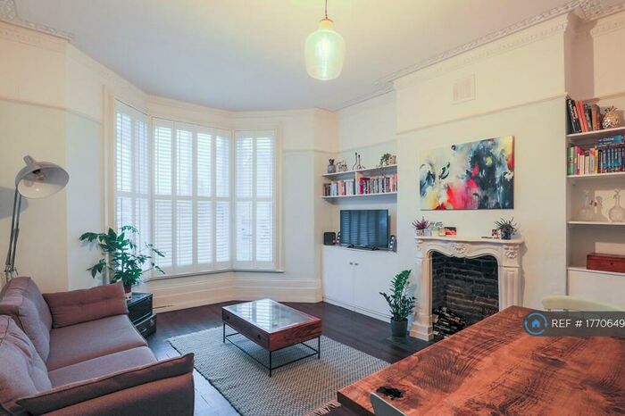1 Bedroom Flat To Rent In Pepys Road, London, SE14