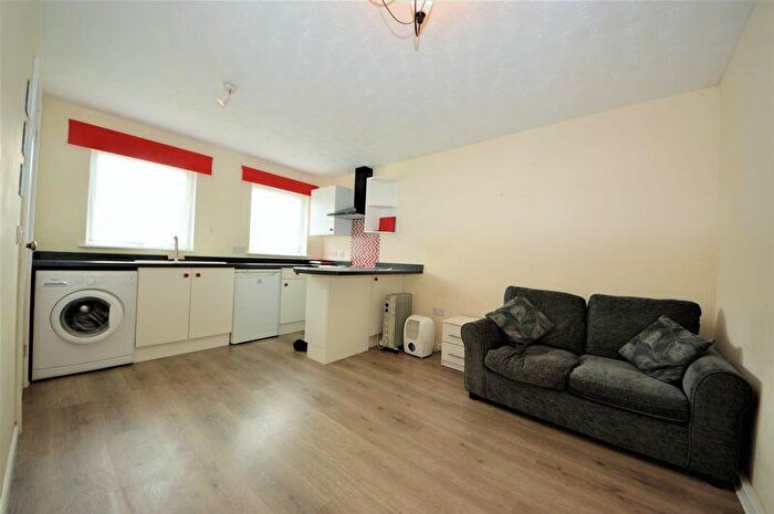 Flat To Rent In Celia Close, Waterlooville, PO7