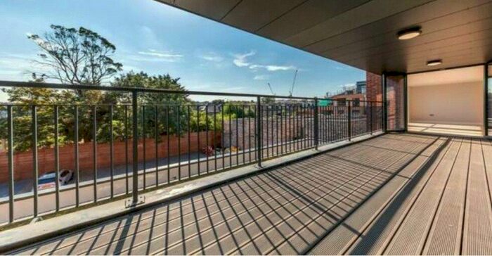 3 Bedroom Apartment To Rent In Homestead Heights, Crouch End, London, N8