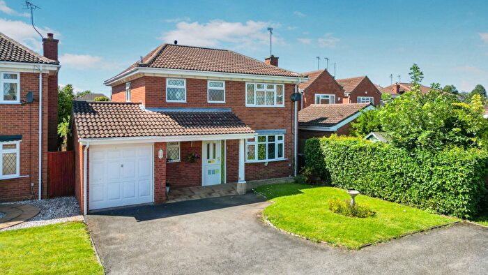 4 Bedroom Detached House For Sale In Axminster Close, Nuneaton, CV11