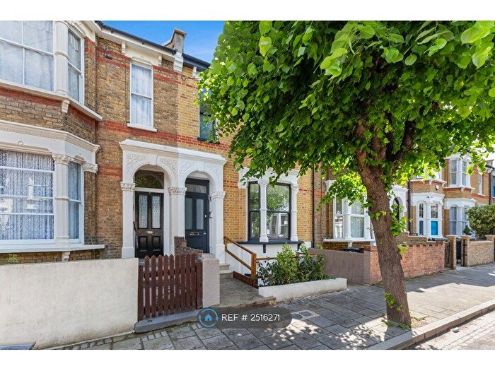1 Bedroom Flat To Rent In Sach Road, London, E5