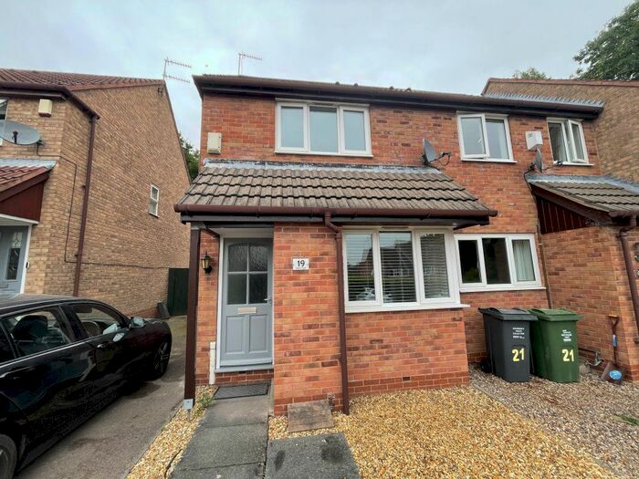 2 Bedroom Town House To Rent In Nelson Close, Shepshed, LE12