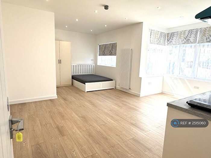 Studio To Rent In Harrow View, Harrow, HA1