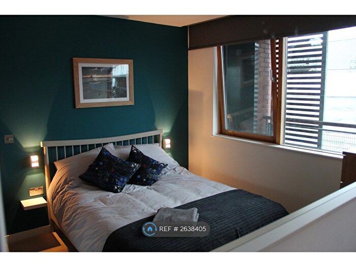 2 Bedroom Flat To Rent In Close, Newcastle Upon Tyne, NE1