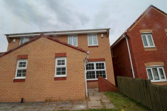 3 Bedroom Semi-Detached House To Rent In Langdon Close, Consett, DH8