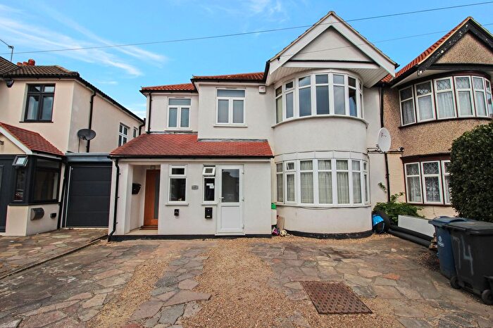 2 Bedroom Flat To Rent In Christchurch Avenue, Harrow, HA3
