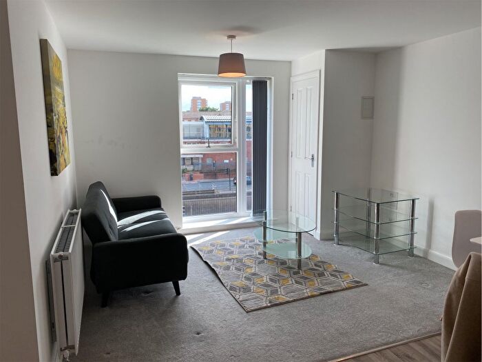 2 Bedroom Flat To Rent In Darwin House, Belgrave Middleway, Birmingham, B5