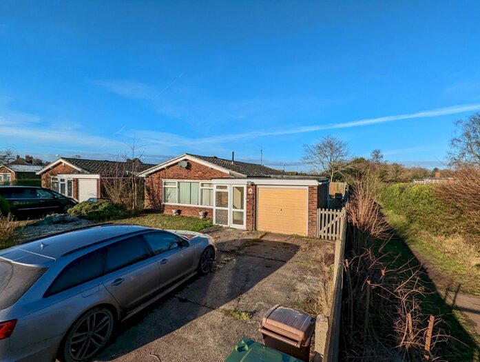 3 Bedroom Detached Bungalow For Sale In Dallinghoo Road, Wickham Market, Woodbridge, IP13