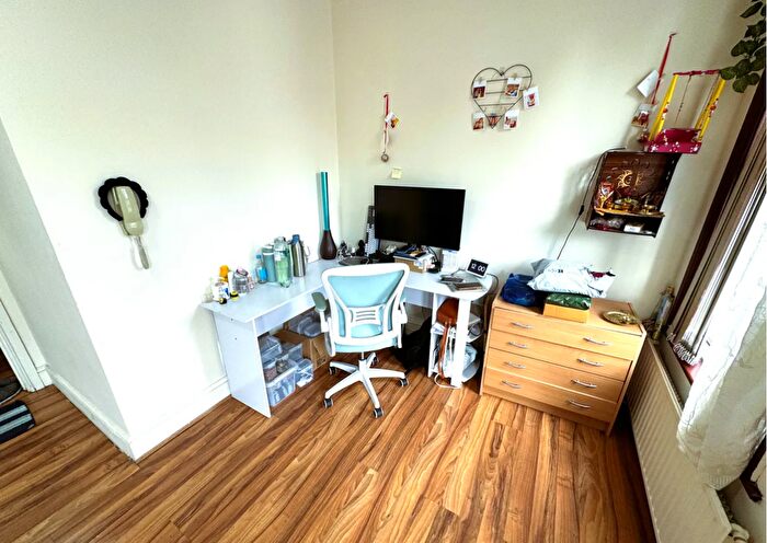 1 Bedroom Flat To Rent In Sterling Way, Edmonton, N18