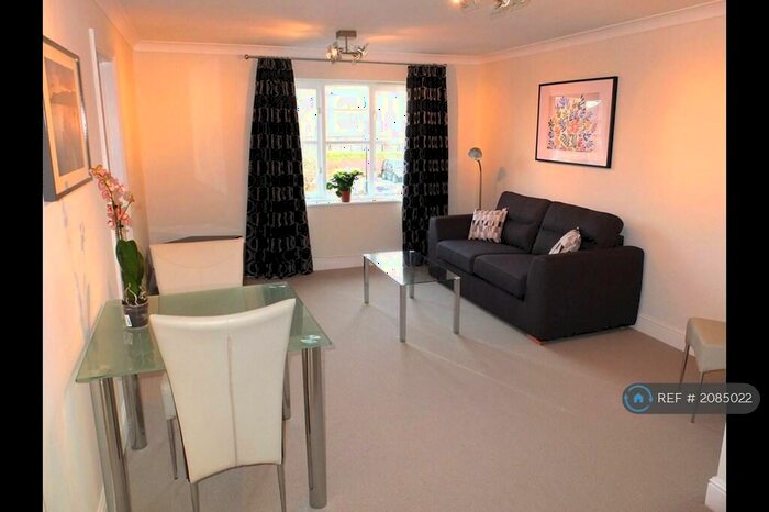1 Bedroom Maisonette To Rent In Alston Gardens, Maidenhead, SL6
