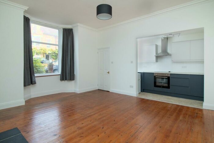 1 Bedroom Apartment To Rent In Tankerton Road, Whitstable, CT5