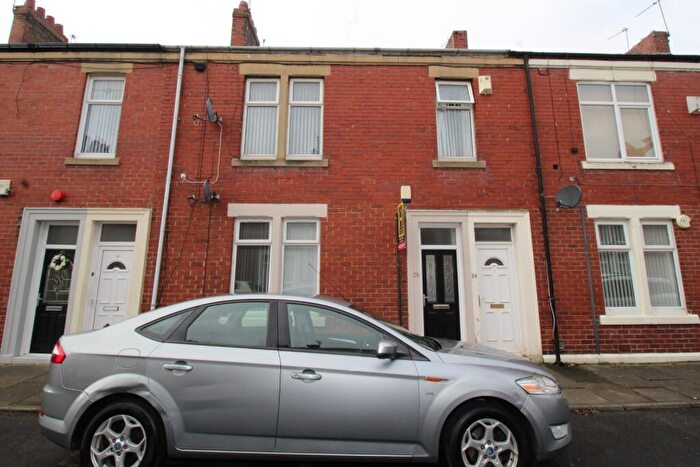 2 Bedroom Apartment To Rent In Northbourne Road, Jarrow, Tyne And Wear, NE32