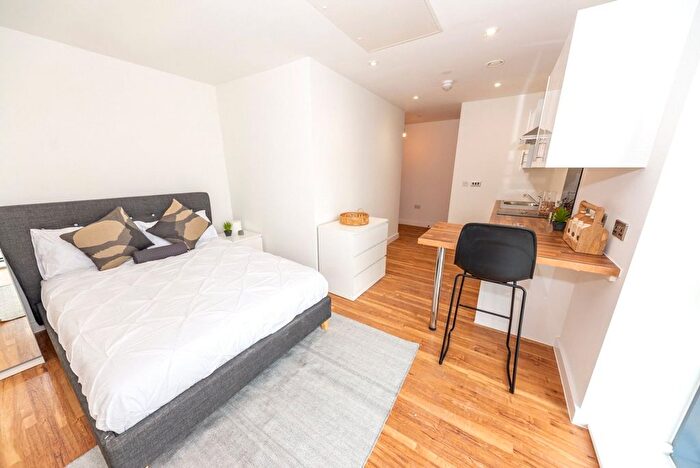 Studio To Rent In Pomona Strand, Old Trafford, M16