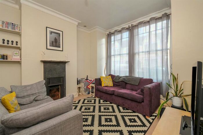 1 Bedroom Flat To Rent In Penwith Road, London, SW18