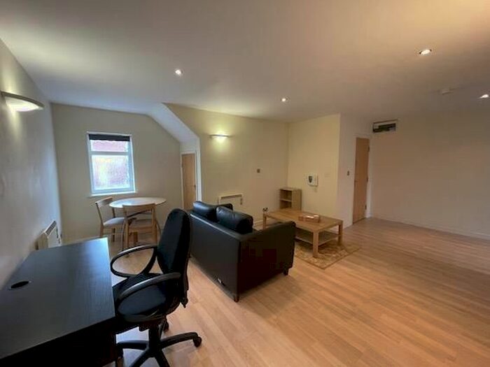 1 Bedroom Flat To Rent In Edric House, The Rushes, Loughborough, LE11