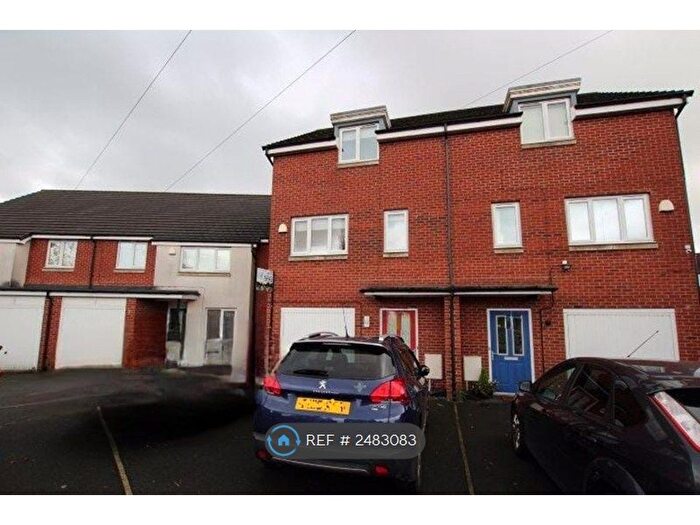 3 Bedroom Semi-Detached House To Rent In Castlerigg Drive, Middleton, Manchester, M24
