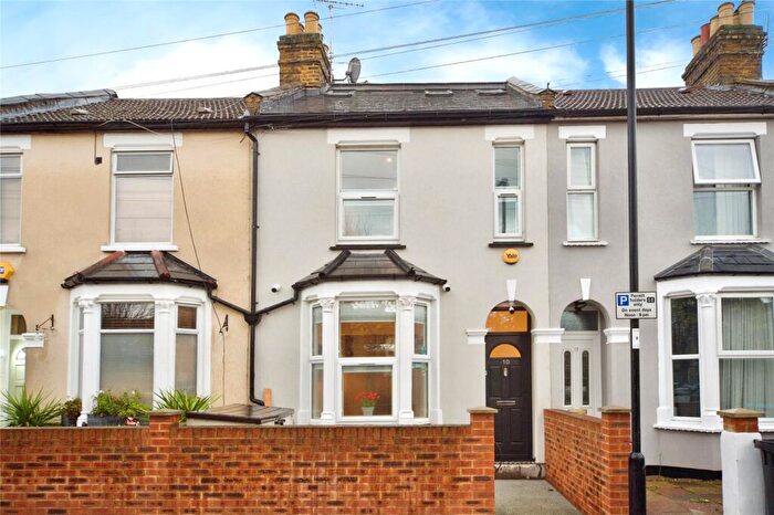 4 Bedroom Terraced House For Sale In Edinburgh Road, London, N18