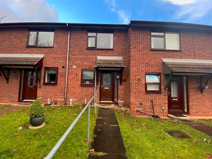 2 Bedroom Property To Rent In Winchcombe Road, Solihull B92