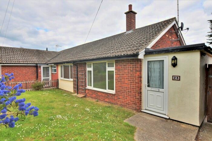 2 Bedroom Semi-Detached Bungalow To Rent In Watts Close, Barnston, Dunmow, CM6