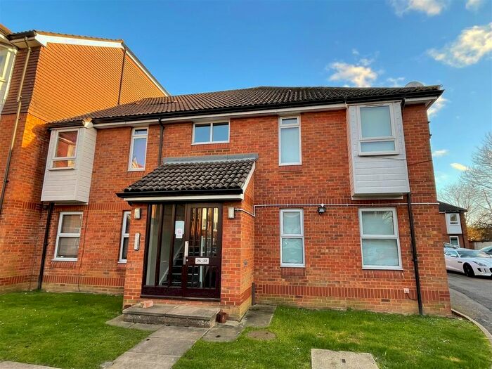 Studio To Rent In Church Road, Mitcham, CR4