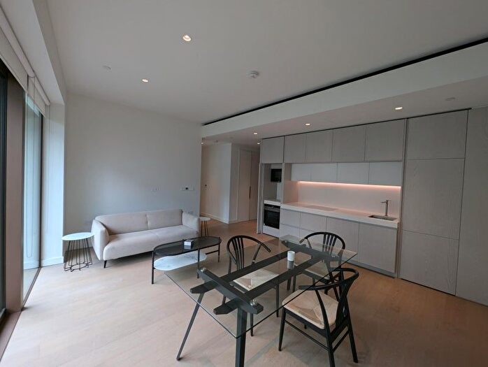 2 Bedroom Flat To Rent In Lewis Cubitt Walk, London, N1C