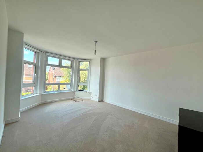 2 Bedroom Apartment To Rent In Moorland Road, Didsbury, M20