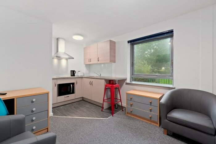 Studio To Rent In North Road West, Plymouth, Devon, PL1