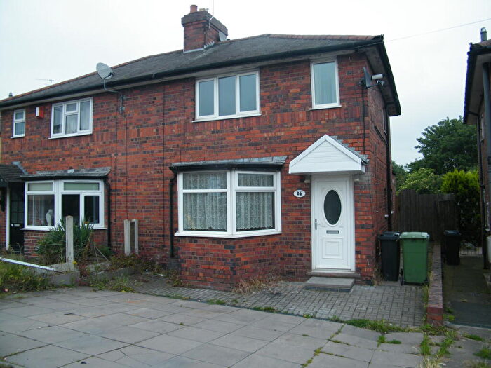 3 Bedroom House To Rent In Quarry Bank, Brierley Hill, West Midlands, DY5