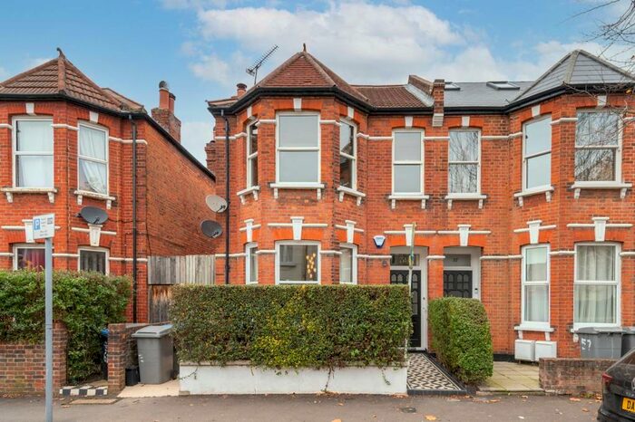 2 Bedroom Flat To Rent In Olive Road, Willesden Green, London, NW2