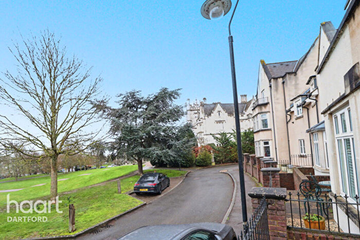 3 Bedroom Terraced House To Rent In Prioress Crescent, Greenhithe, DA9