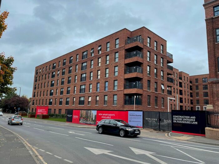 1 Bedroom Flat To Rent In The Warehouse, Memorial Avenue, Slough, SL1