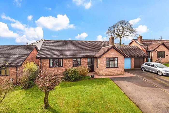 3 Bedroom Bungalow For Sale In Eastfield Orchard, Uffculme, Cullompton, EX15