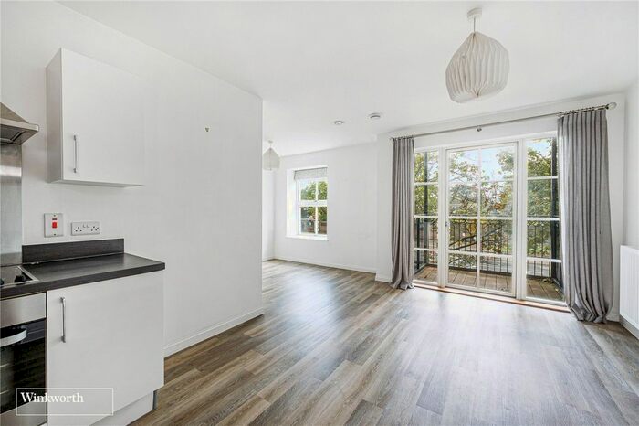 1 Bedroom Flat To Rent In Palladian Gardens, London, W4