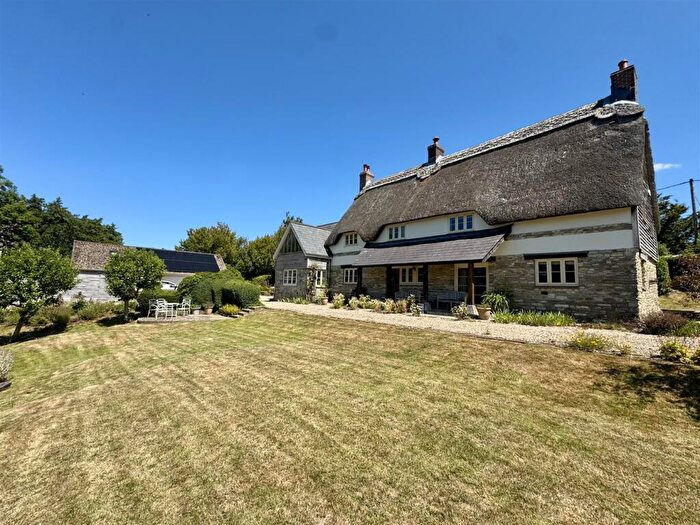 4 Bedroom Farm House For Sale In Batcombe, Dorchester, Dorset, DT2