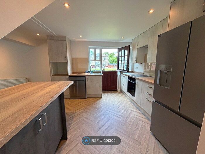 3 Bedroom Semi Detached House To Rent In Wellfield Court, Huddersfield, HD3