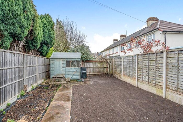 4 Bedroom Terraced House To Rent In Dalton Avenue, Mitcham, CR4