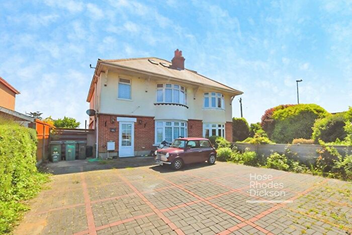 3 Bedroom Semi-Detached House For Sale In Park Road, Cowes, Isle Of Wight, PO31