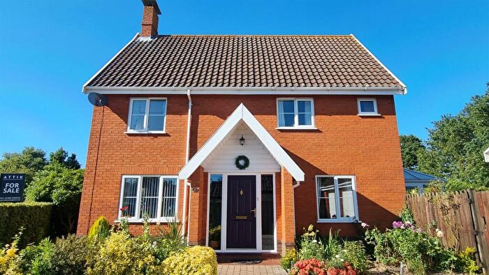 4 Bedroom Detached House For Sale In St Johns Meadow, Metfield, IP20