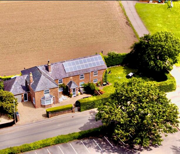5 Bedroom Detached House For Sale In Church Road, Friskney, PE22