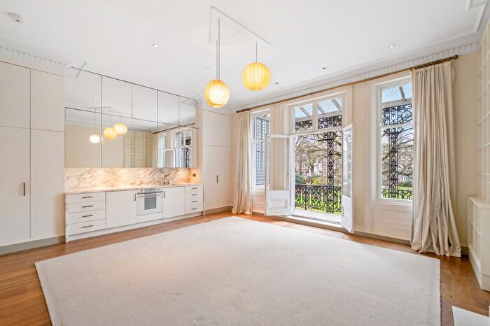 1 Bedroom Flat To Rent In Philbeach Gardens, Earls Court, SW5