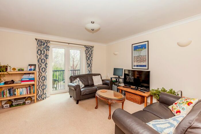 2 Bedroom Flat To Rent In Islip Road, Oxford OX2