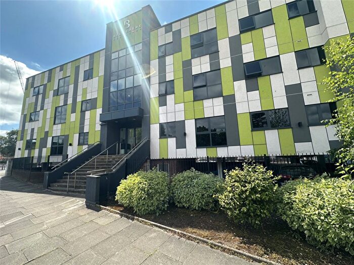 1 Bedroom Flat For Sale In Chapel Ash, Wolverhampton, West Midlands, WV3
