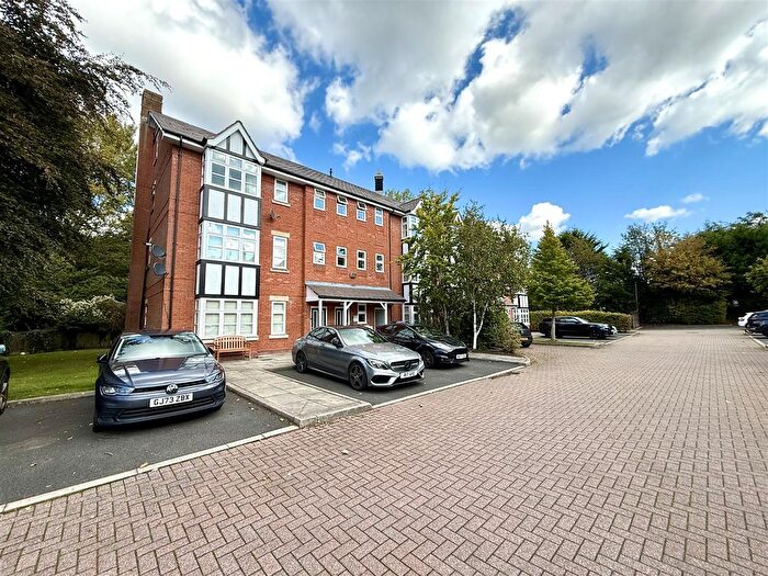 2 Bedroom Flat For Sale In Maple Court, Knowsley, Prescot, L34