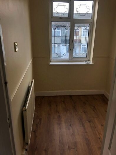 3 Bedroom Terraced House To Rent In Ross Avenue, Dagenham, RM8