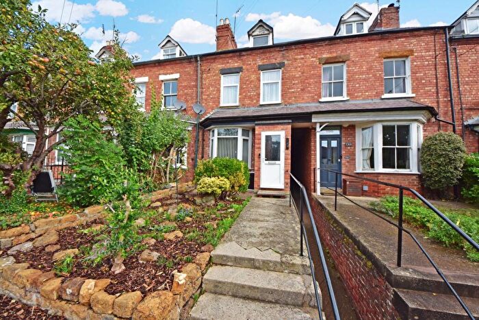 4 Bedroom Terraced House For Sale In Warwick Road, Banbury, OX16