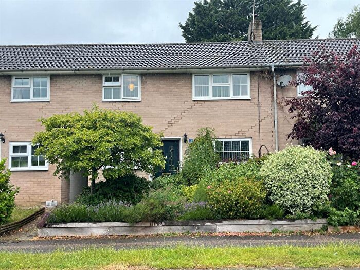 3 Bedroom Terraced House For Sale In Lodgefield, Welwyn Garden City, AL7