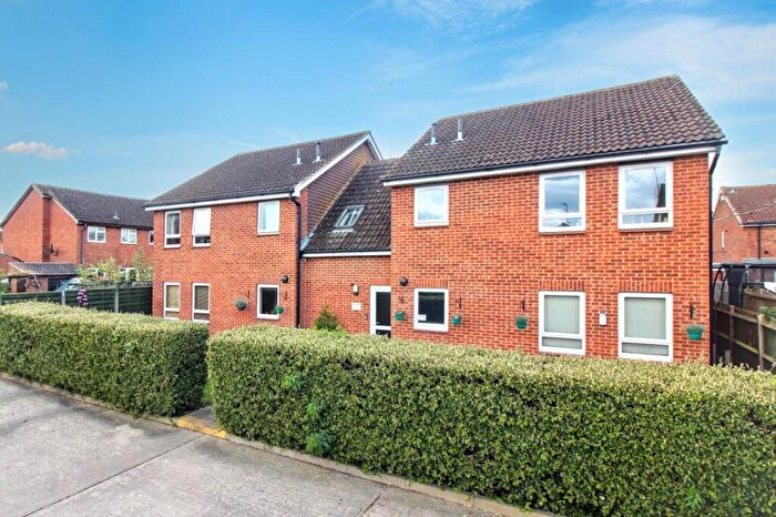 Flat For Sale In Poplar Road, Aylesbury, HP20