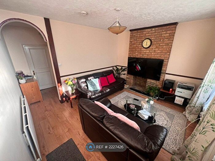 4 Bedroom Terraced House To Rent In Bower Street, Maidstone, ME16