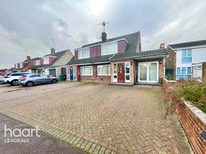 2 Bedroom Semi Detached House For Sale In Vincent Road, Luton, LU4